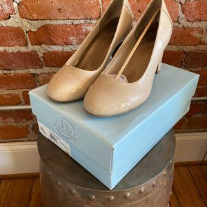 Women's Life Stride Rounded Toe Dress Pump NEW